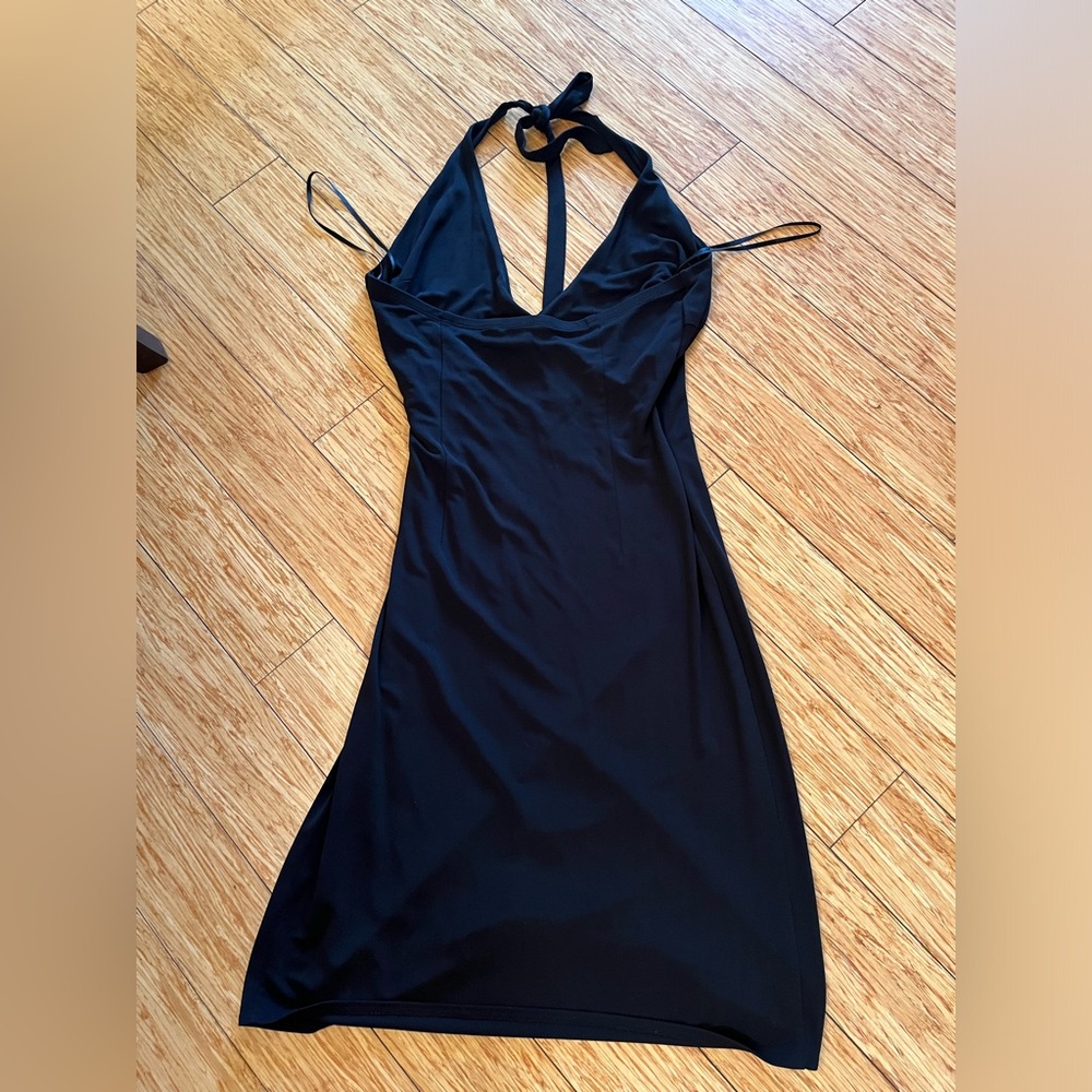 Adorable black dress.